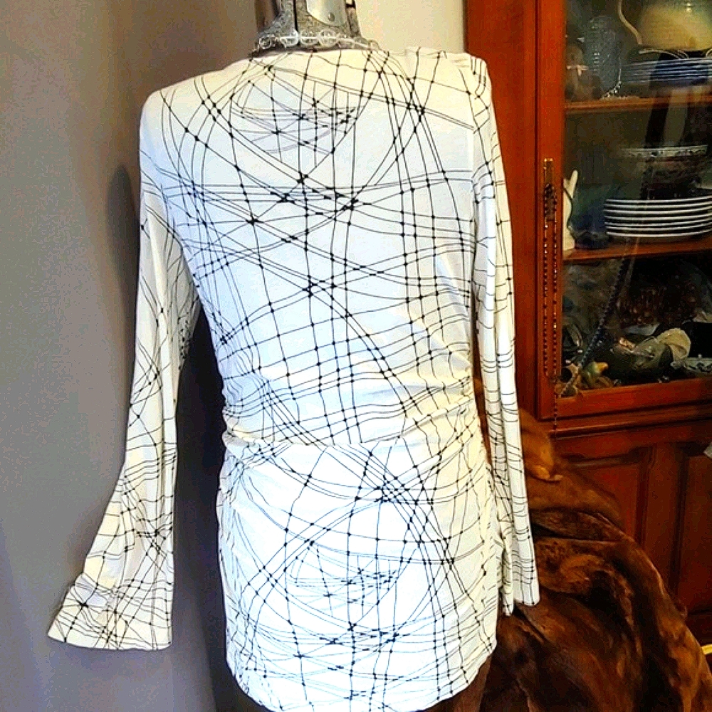 Language Long Sleeve T , Ruching down sides - Picture 2 of 7